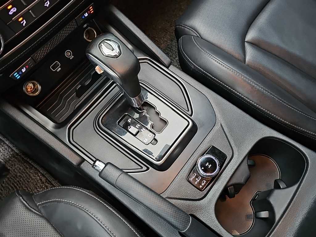 KGM Rexton — photo 08
