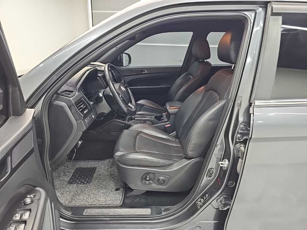 KGM Rexton — photo 11