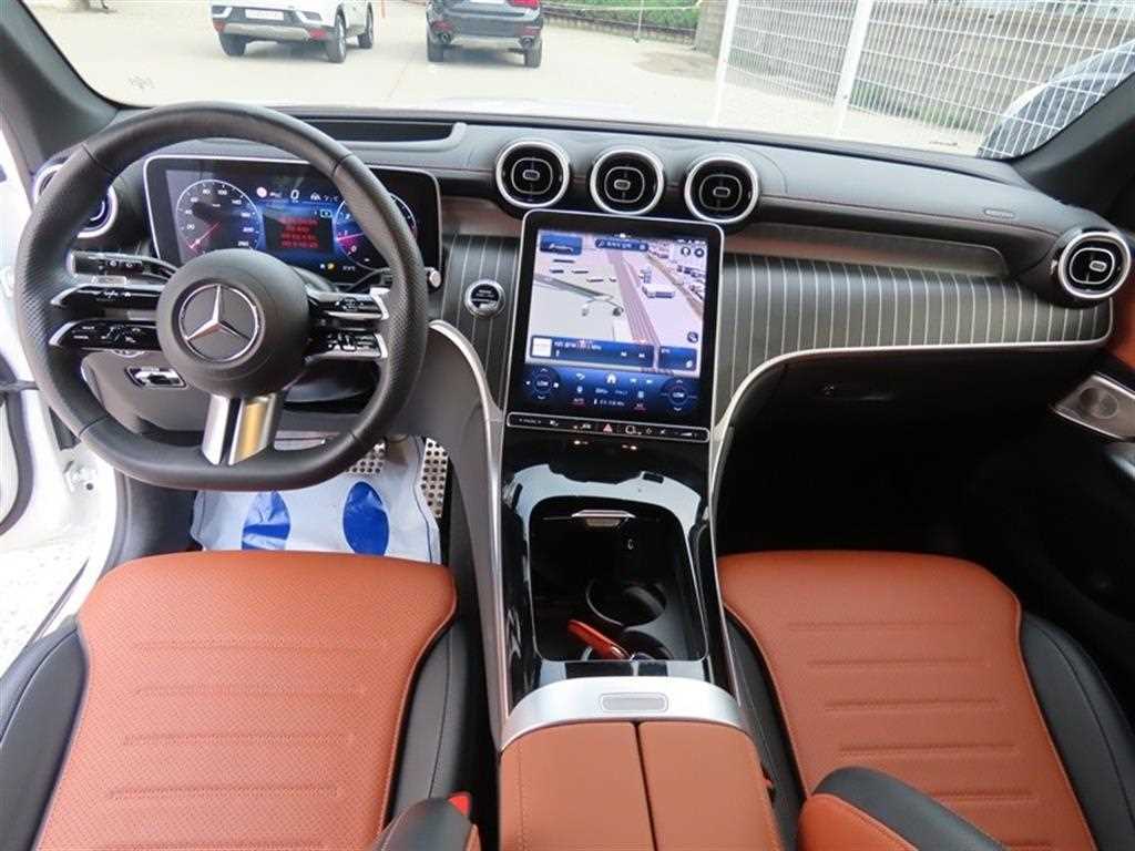 Mercedes-Benz GLC-Class — photo 09