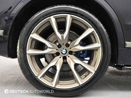 BMW X7 — photo 05