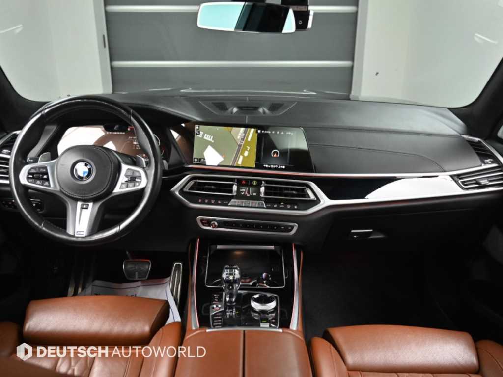 BMW X7 — photo 07