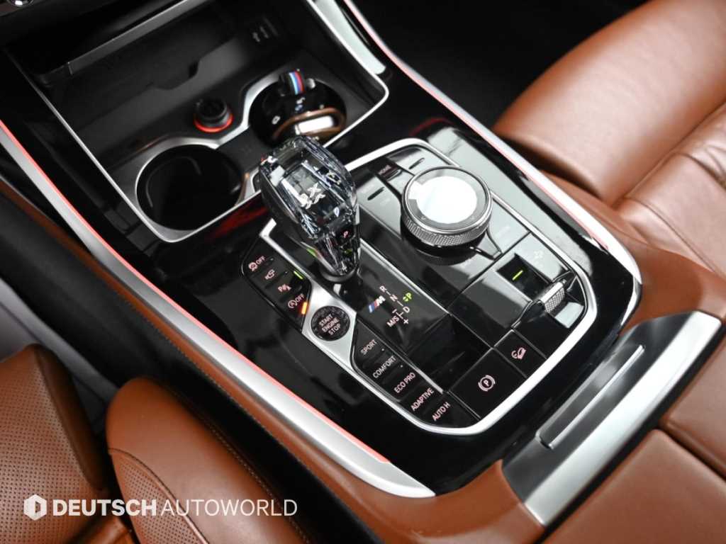 BMW X7 — photo 09