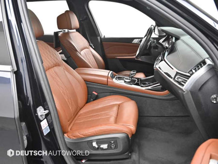 BMW X7 — photo 10