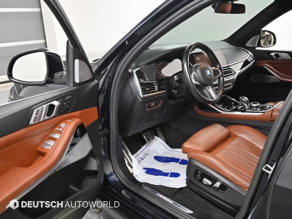 BMW X7 — photo 11