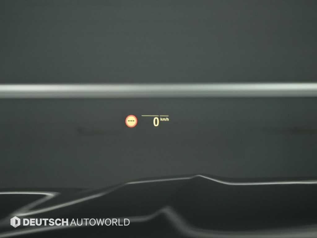 BMW X7 — photo 17