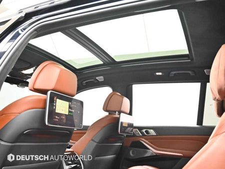 BMW X7 — photo 18