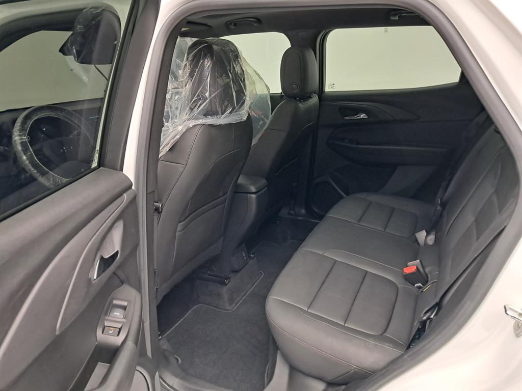 CHEVROLET Trailblazer — photo 12