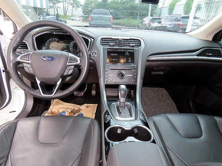 Ford Mondeo — photo 07