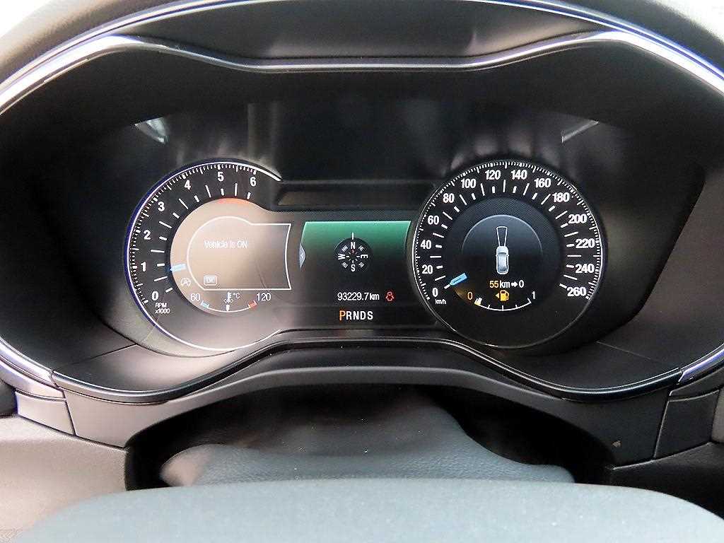 Ford Mondeo — photo 09
