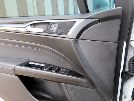 Ford Mondeo — photo 11