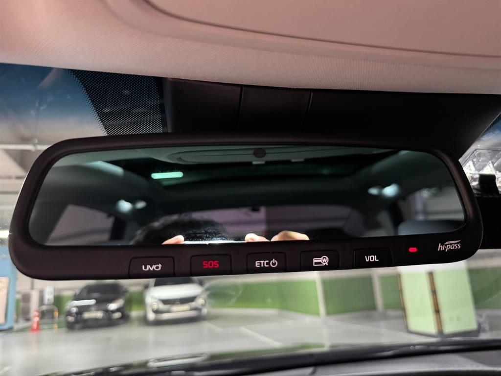 Kia K7 — photo 14