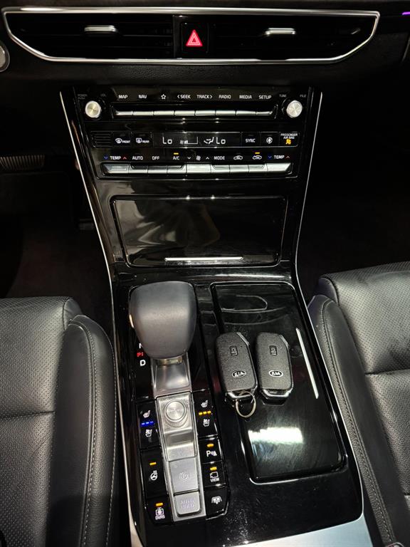 Kia K7 — photo 15