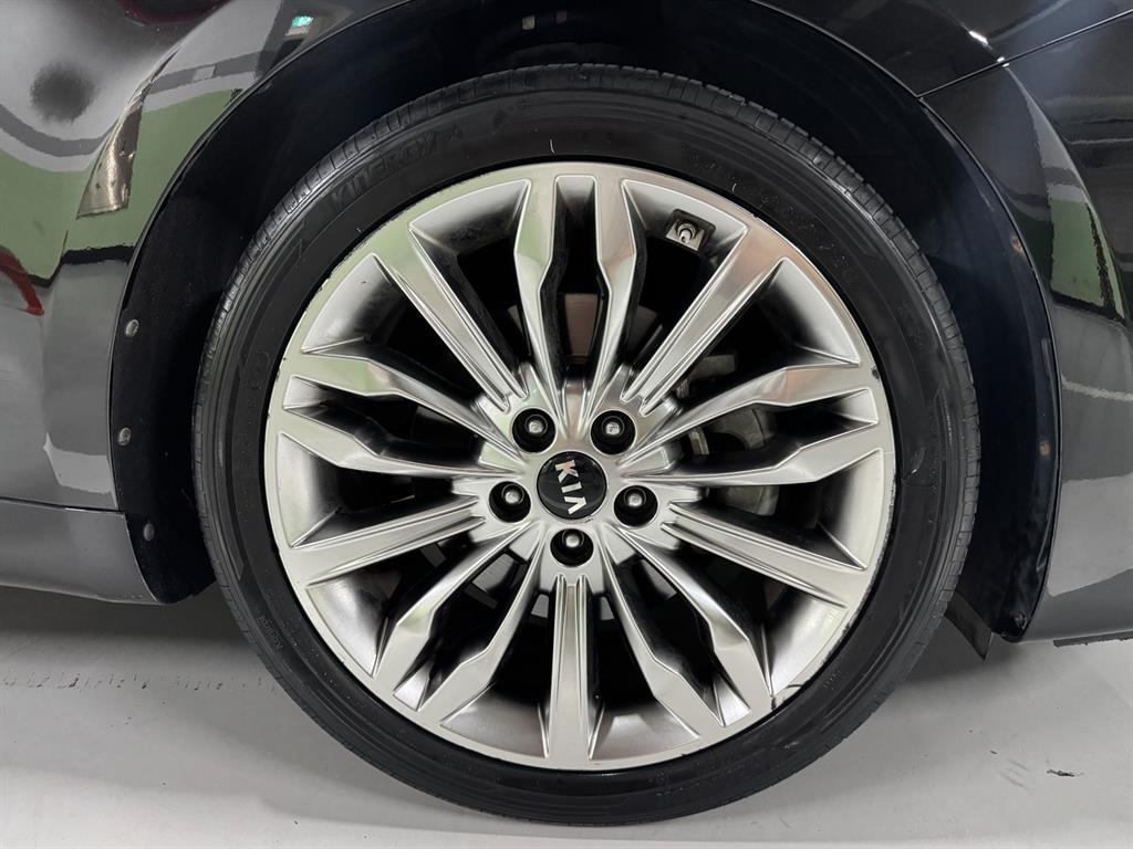Kia K7 — photo 19