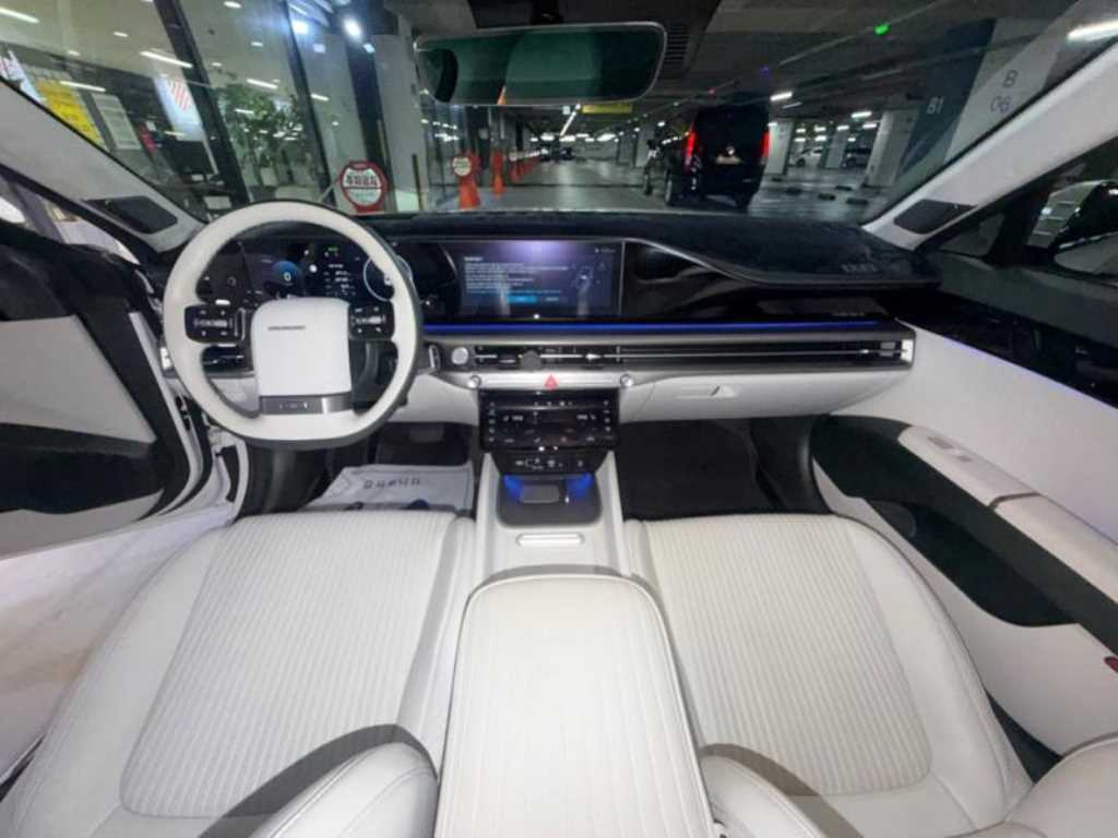 Hyundai Grandeur — photo 10