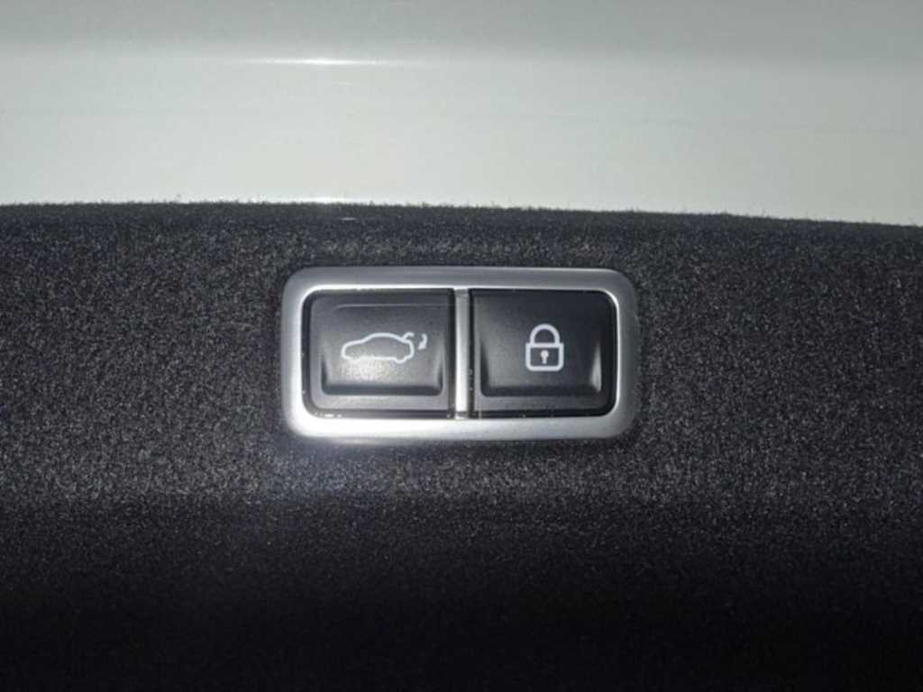 Hyundai Grandeur — photo 18