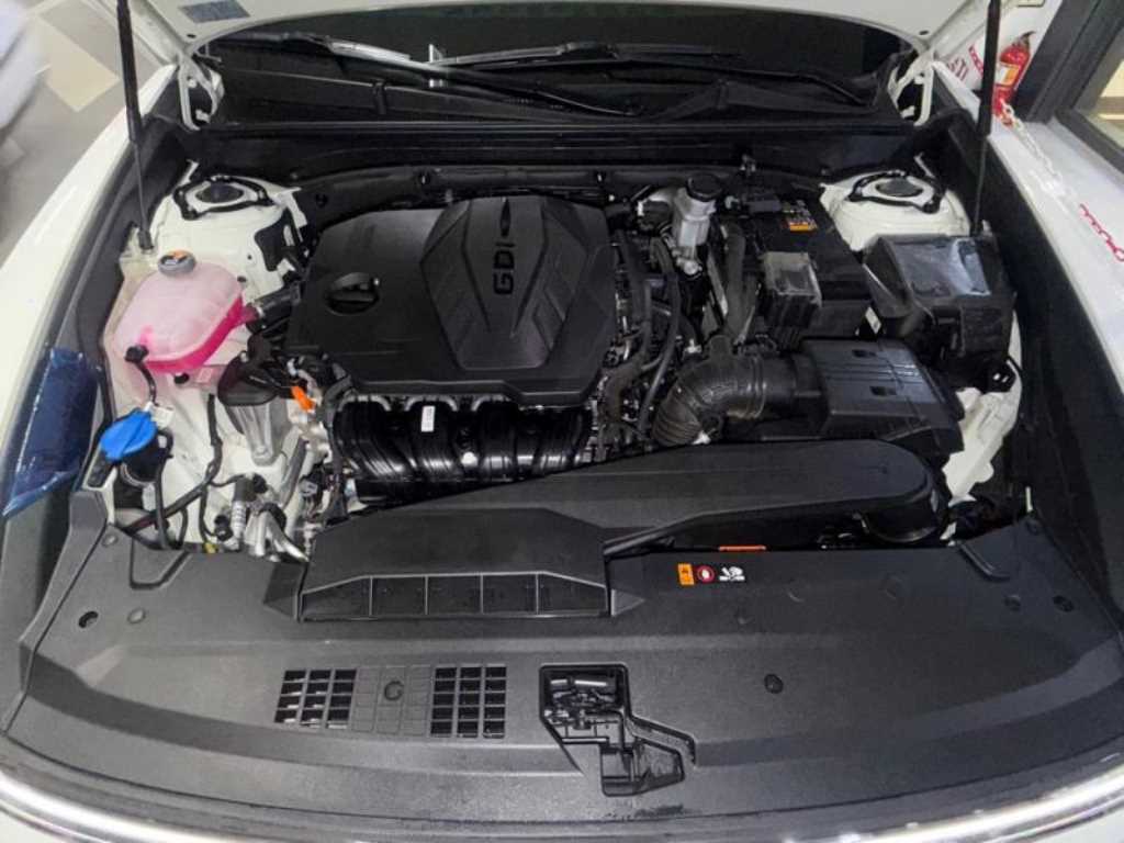 Hyundai Grandeur — photo 19