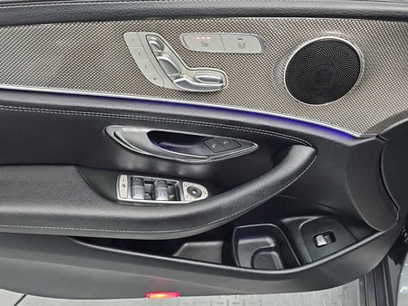 Mercedes-Benz E-Class — photo 17