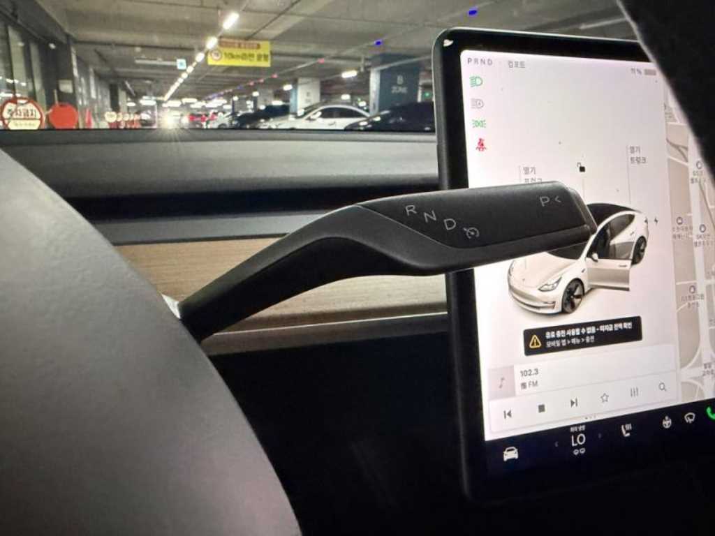 Tesla Model 3 — photo 11