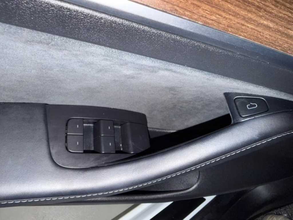 Tesla Model 3 — photo 15