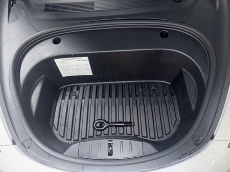 Tesla Model 3 — photo 19