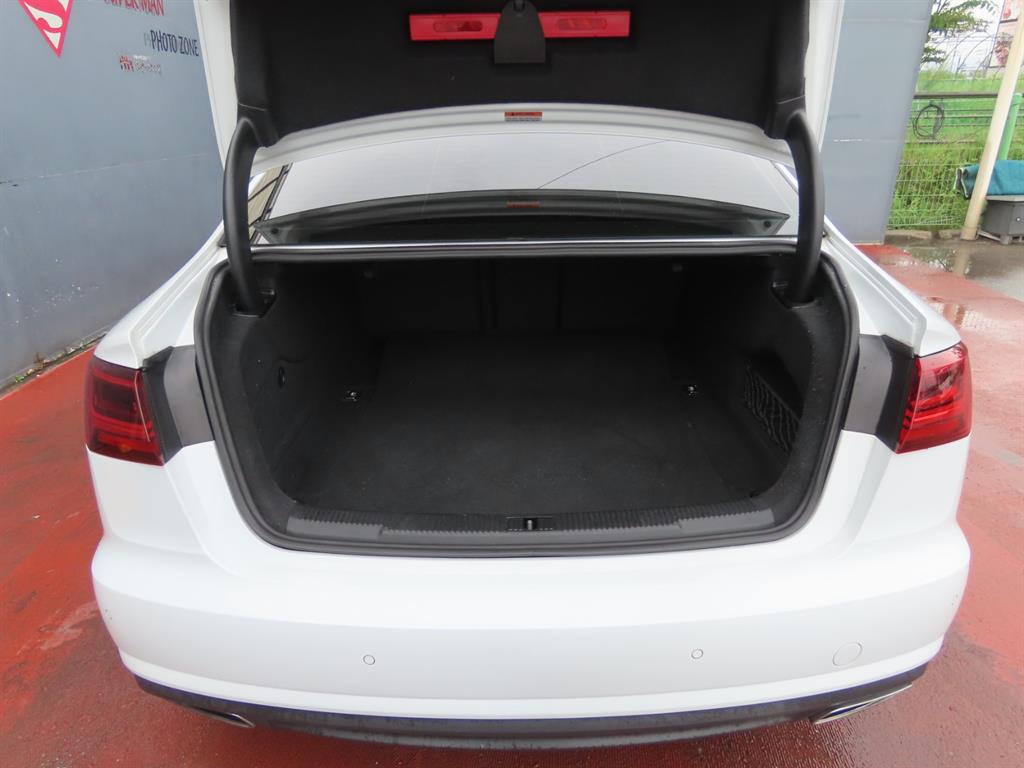 Audi A6 — photo 05