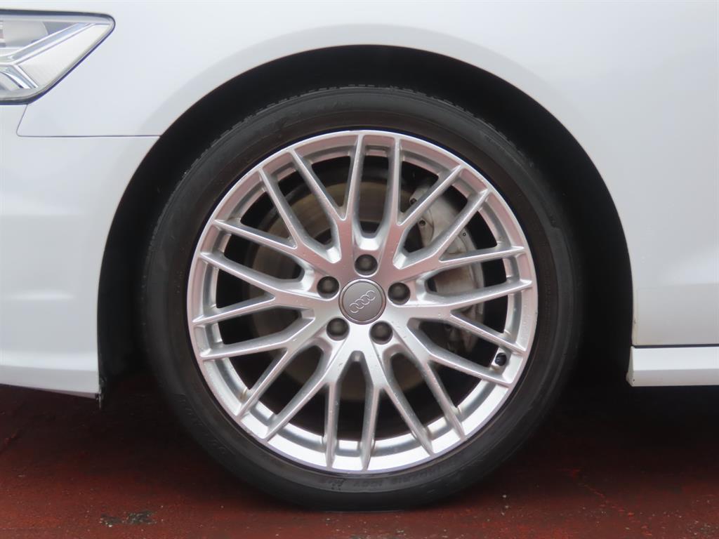 Audi A6 — photo 20