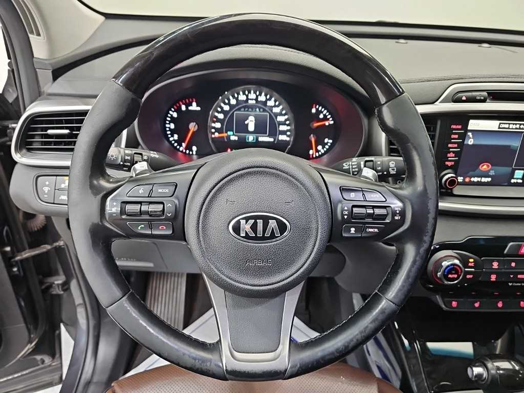 Kia Sorento — photo 09
