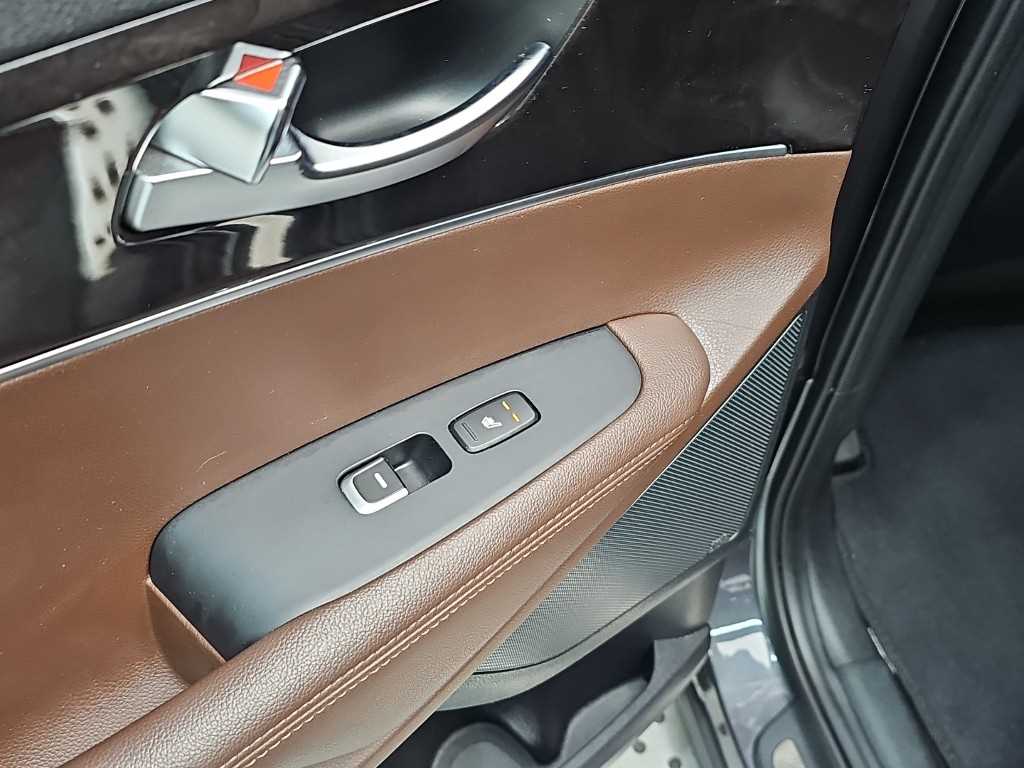Kia Sorento — photo 14