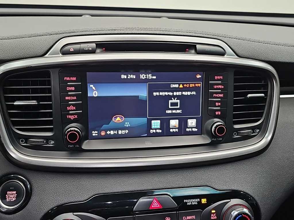 Kia Sorento — photo 17