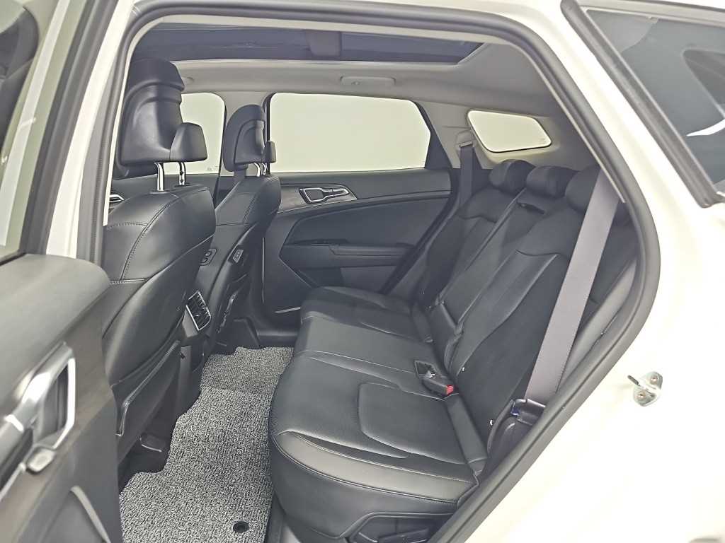 Kia Sportage — photo 12