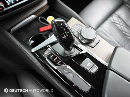 BMW 5-Series — photo 09