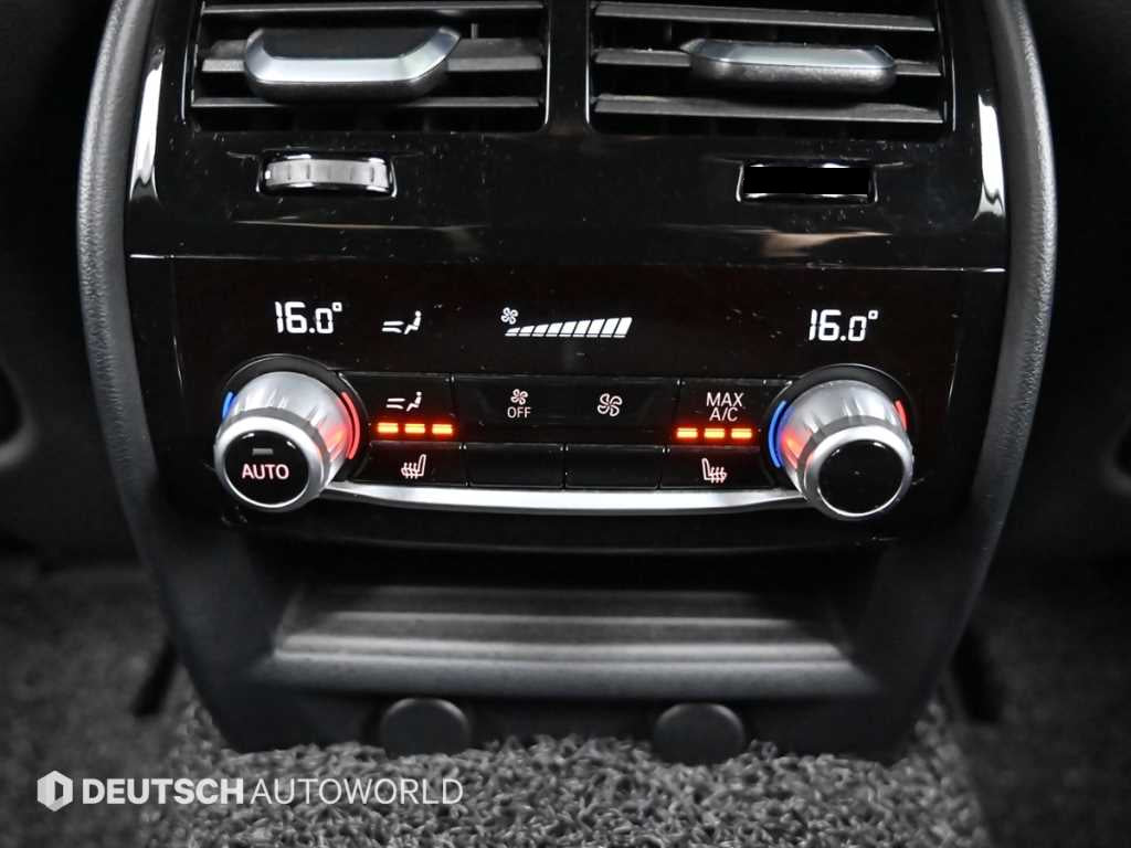BMW 5-Series — photo 16