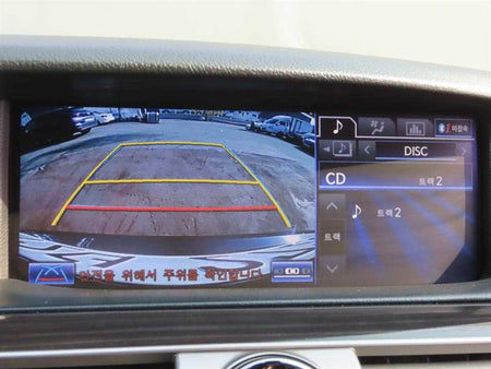 Lexus LS — photo 18