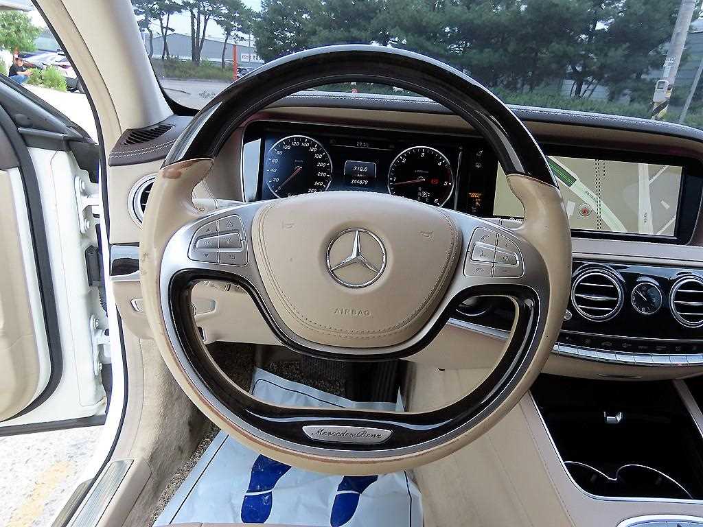 Mercedes-Benz S-Class — photo 08