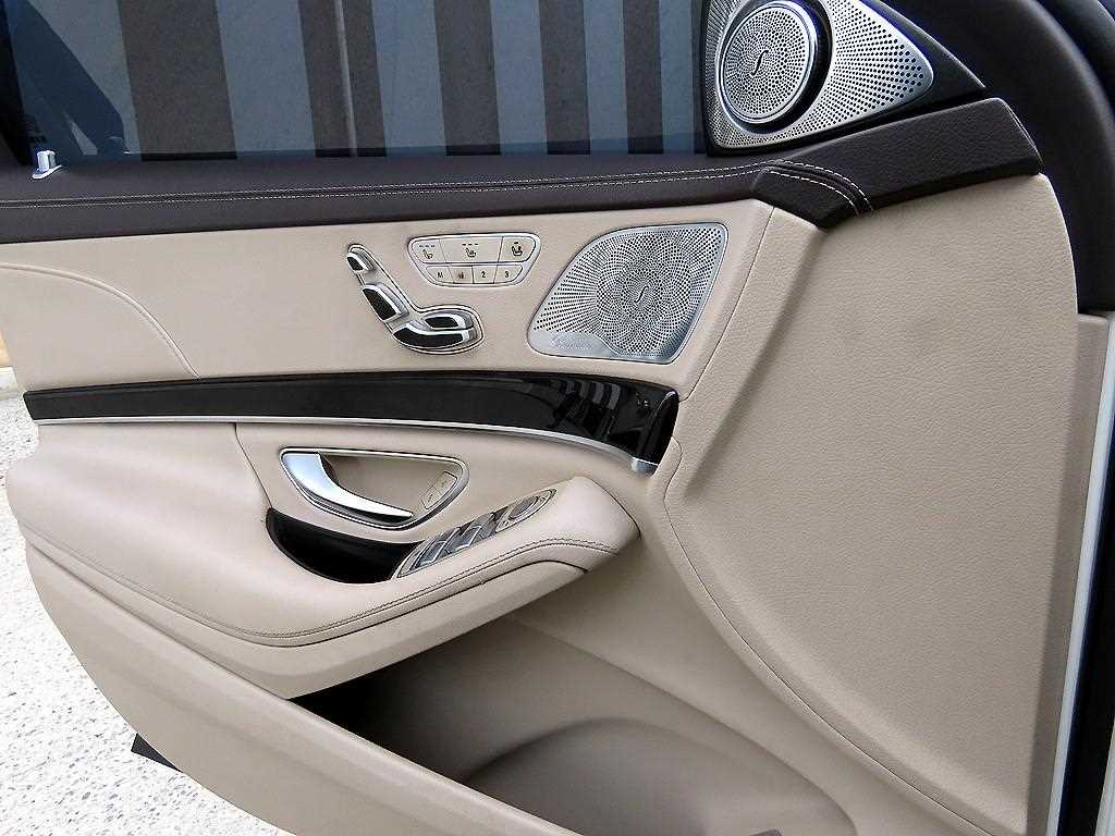 Mercedes-Benz S-Class — photo 11