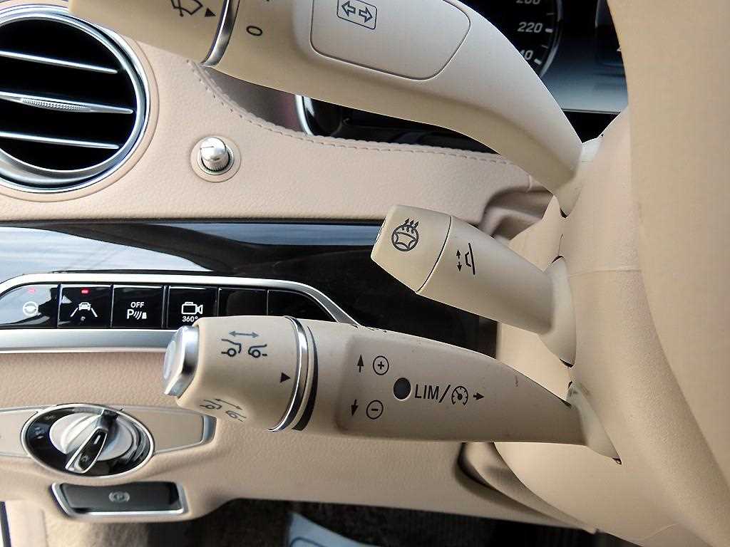 Mercedes-Benz S-Class — photo 13