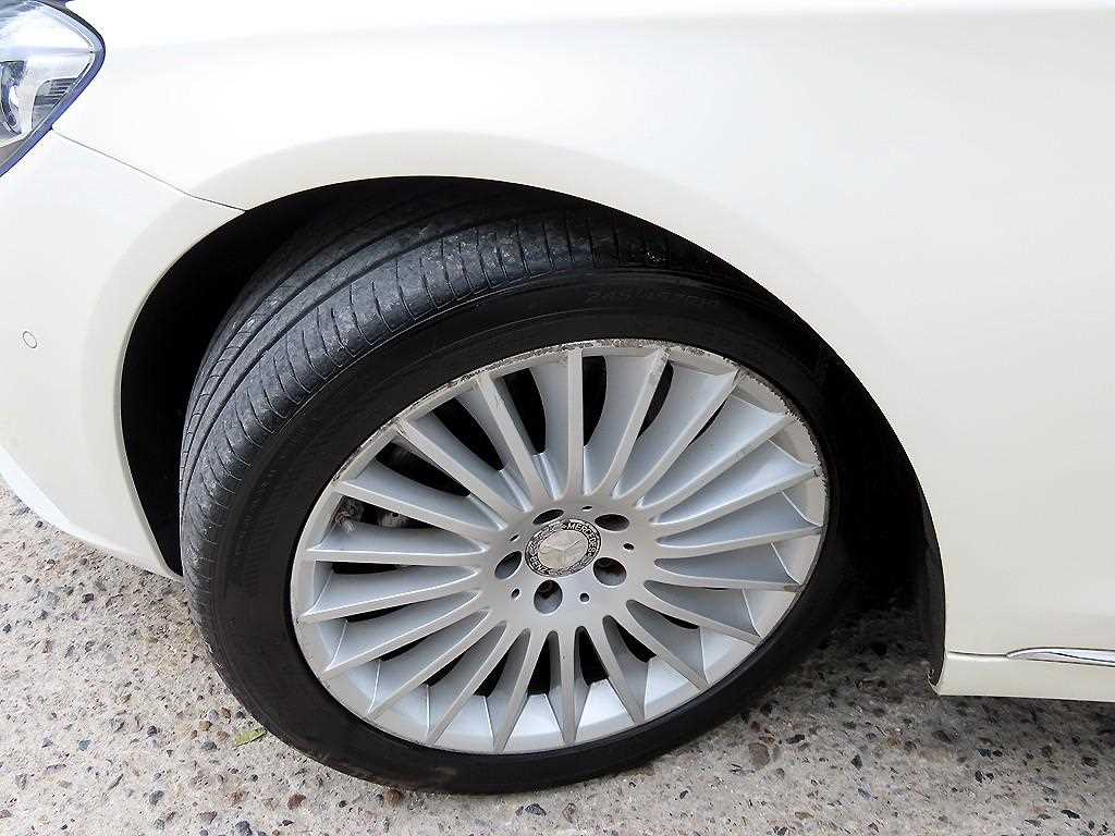 Mercedes-Benz S-Class — photo 20