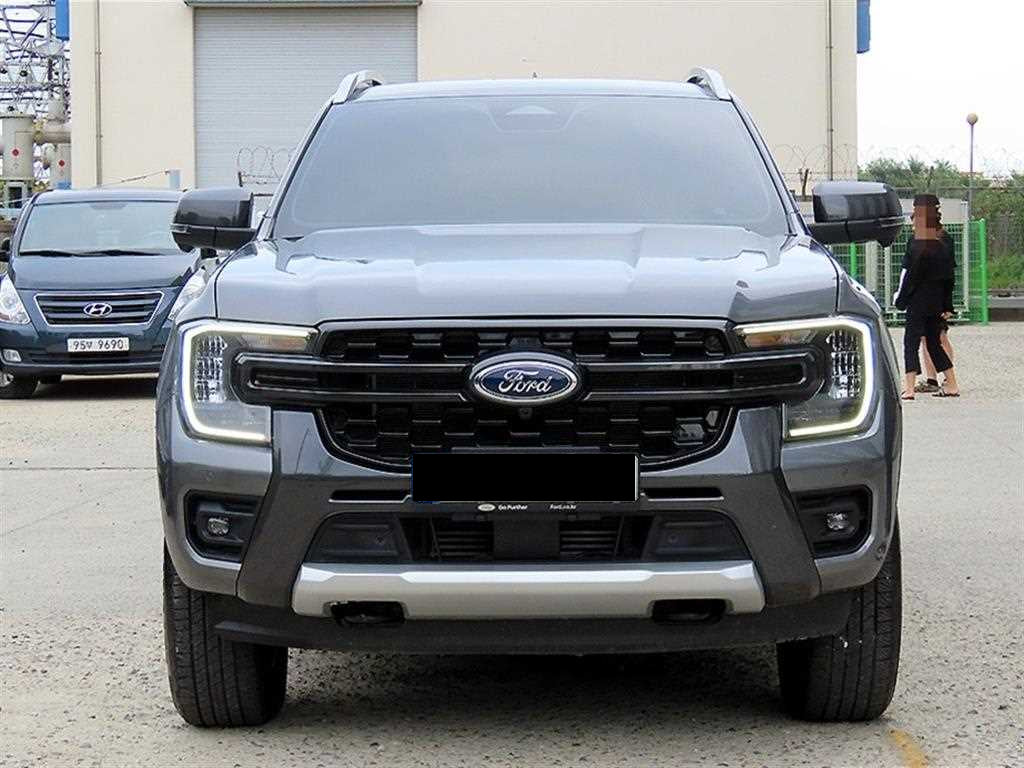 Ford Ranger — photo 01