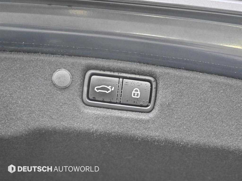 Kia K7 — photo 20
