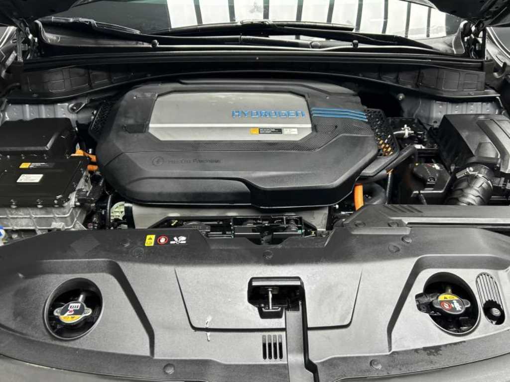 Hyundai Nexo — photo 17