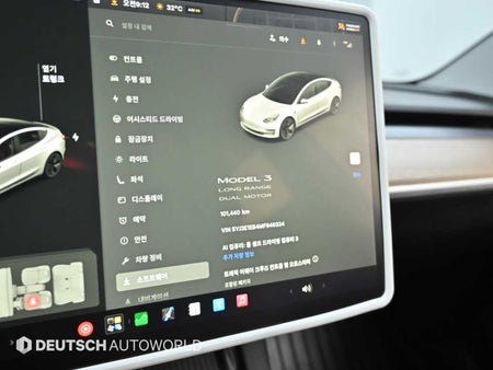 Tesla Model 3 — photo 08