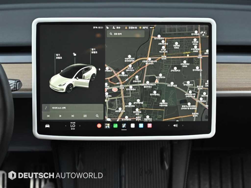 Tesla Model 3 — photo 14