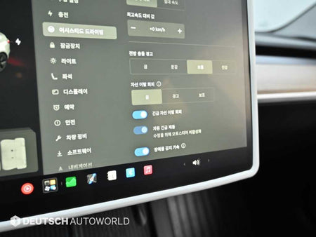 Tesla Model 3 — photo 17