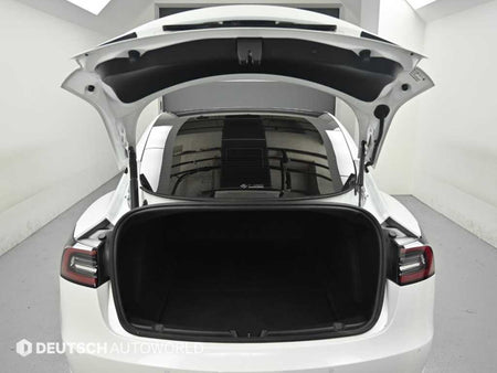 Tesla Model 3 — photo 19