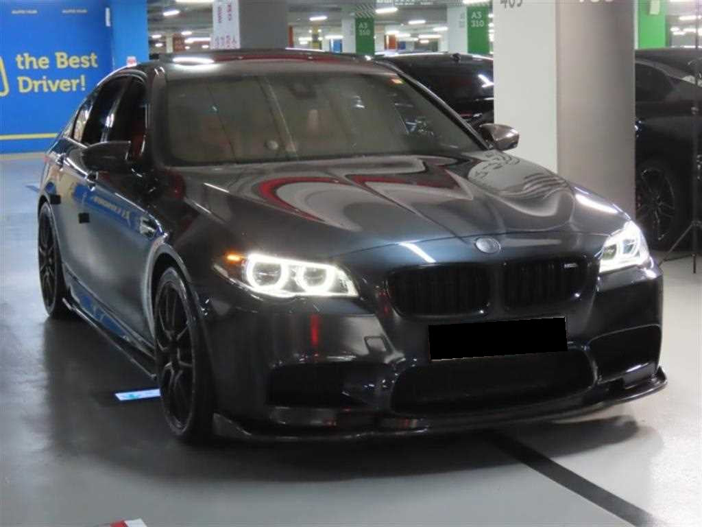 BMW M5 — photo 02