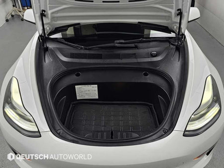 Tesla Model 3 — photo 06