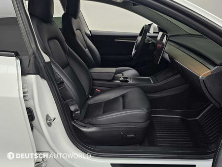 Tesla Model 3 — photo 10