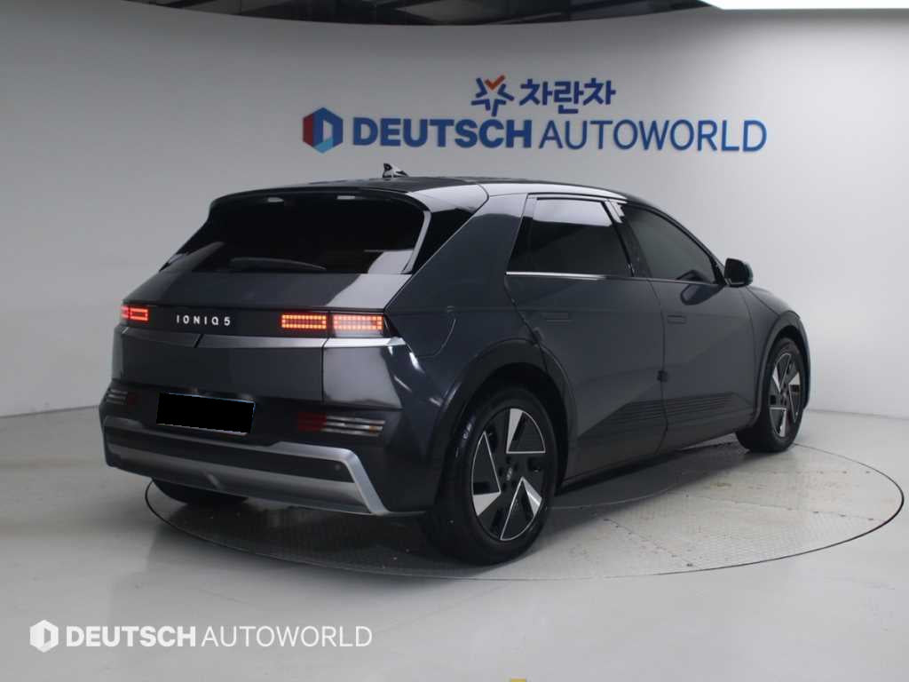 Hyundai Ioniq5 — photo 02