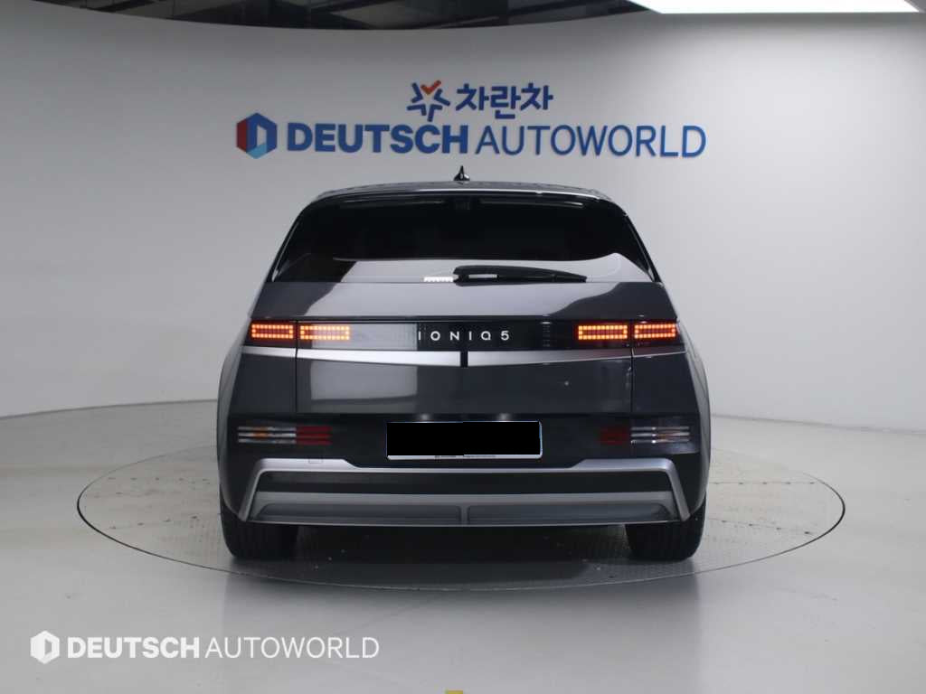 Hyundai Ioniq5 — photo 04