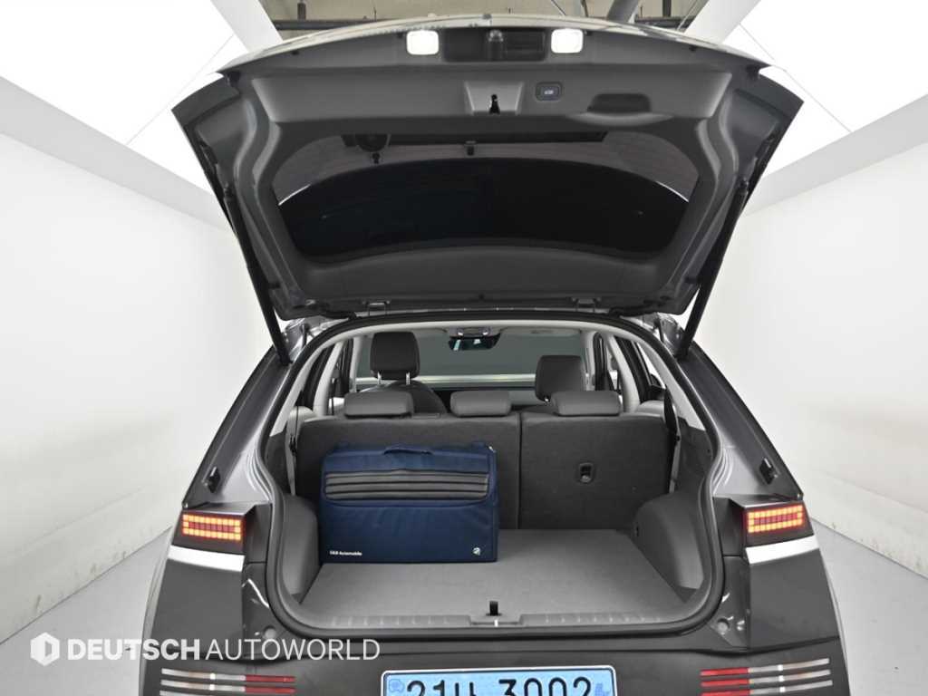 Hyundai Ioniq5 — photo 19